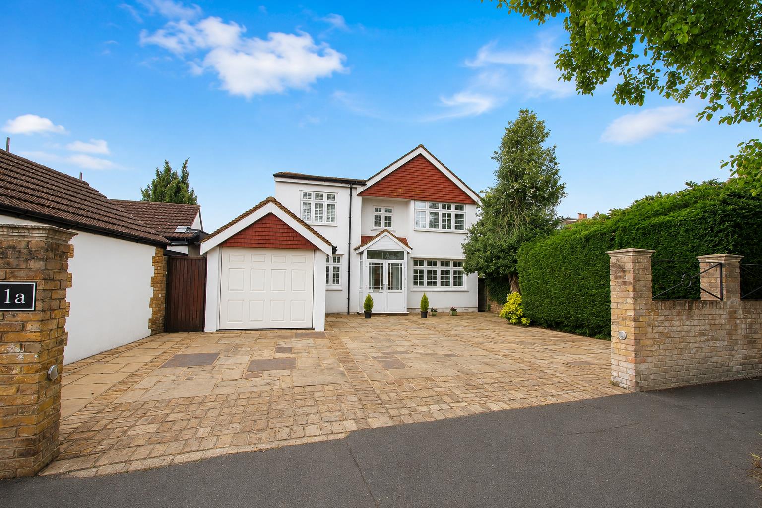 4 bed property in Gassiot Way, Sutton